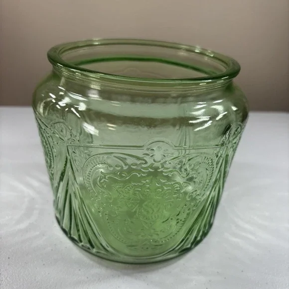 Hazel Atlas Uranium Glass 'Royal Lace' Cookie Jar No Lid Depression Glass Glows - Picture 2 of 8